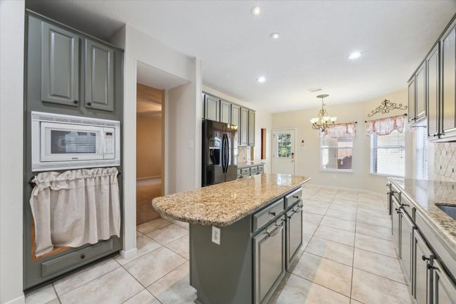 1410 Juniper Ln, House other with 5 bedrooms, 3 bathrooms and 2 parking in Seabrook TX | Image 11