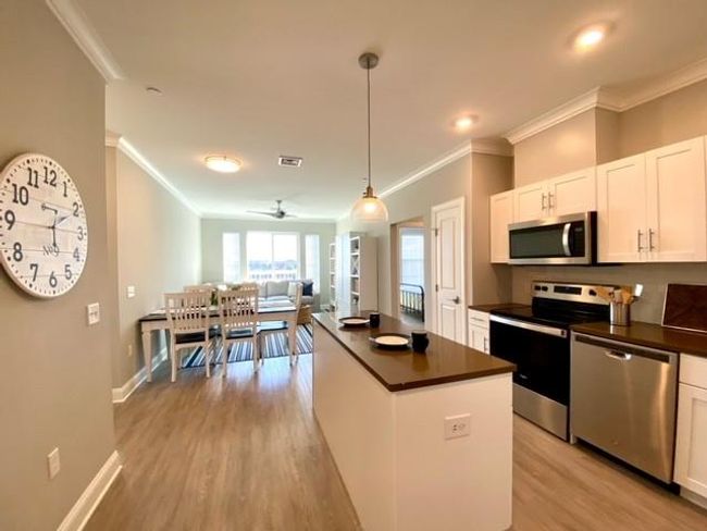 APT-4059 - 75 E Hoffman Ave, Condo with 2 bedrooms, 2 bathrooms and null parking in Lindenhurst NY | Image 4