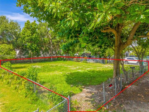 60 Ne 76th St, Miami, FL, 33138-4345 | Card Image