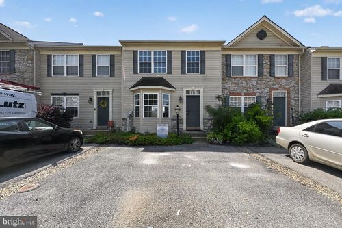 145 Knollwood Rd, MILLERSVILLE, PA, 17551-9564 | Card Image
