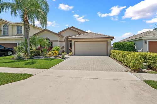 3526 Old Lighthouse Cir, Wellington, FL, 33414-8841 | Card Image