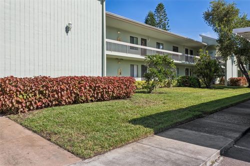 127-127 Nancy Drive, OLDSMAR, FL, 34677 | Card Image
