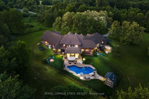 814 Binkley Rd, Hamilton, ON, L9H5E3 | Card Image