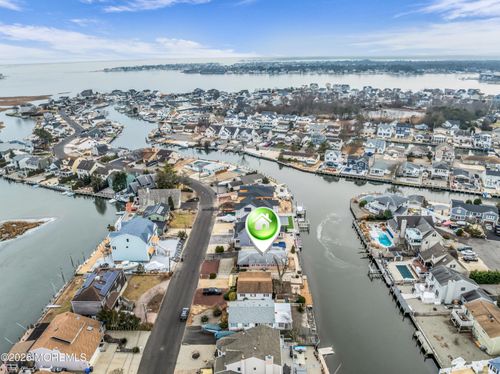 126 Royal Dr, Brick, NJ, 08723-6733 | Card Image