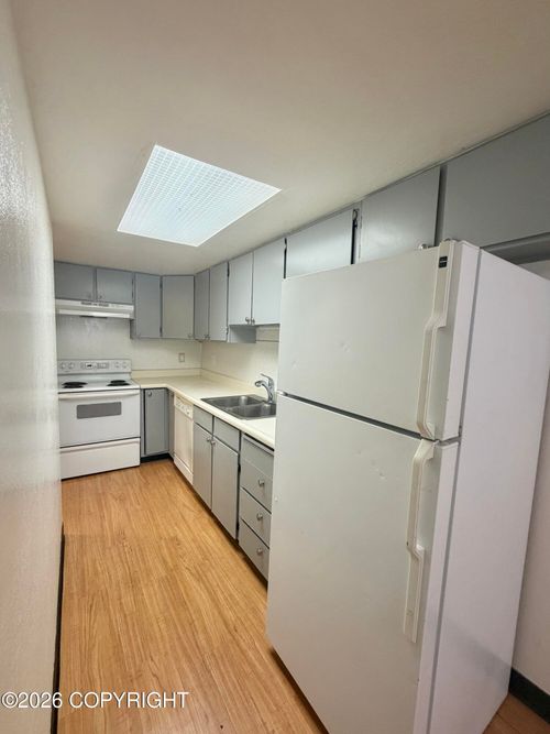 18-415 N Bragaw Street, Anchorage, AK, 99508 | Card Image