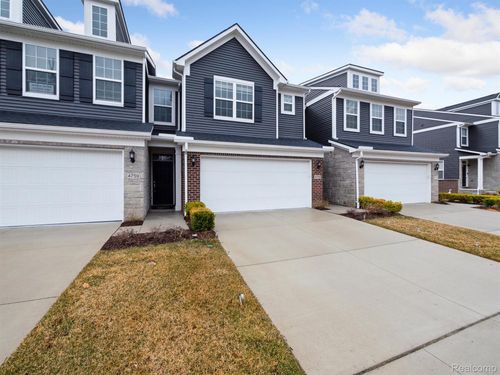 4765 Glenora Dr, Lake Orion, MI, 48359-2080 | Card Image