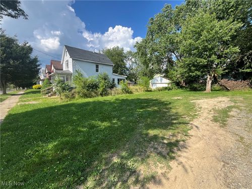 2227 18th St Sw, Akron, OH, 44314-2321 | Card Image