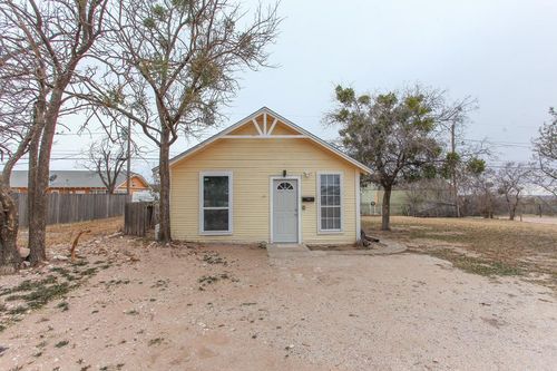 1202 Runnels St, Big Spring, TX, 79720-4339 | Card Image