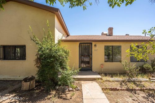 3107 Oak St, Las Cruces, NM, 88005-3788 | Card Image
