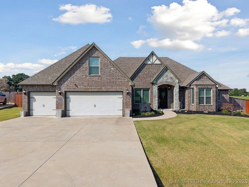11274 S 210th East Ave, Broken Arrow, OK, 74014-6201 | Card Image