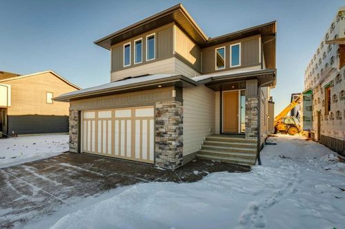 613 Sailfin Drive, Rural Rocky View County, AB, T3Z2G7 | Card Image