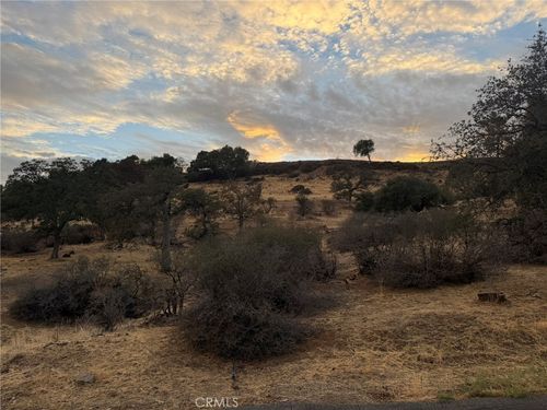 808 Whispering Winds, Chico, CA, 95928 | Card Image