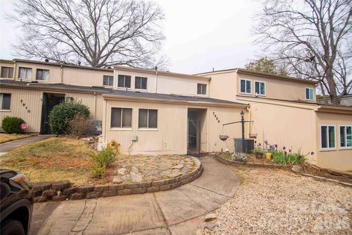7908 Horse Chestnut Ln, Charlotte, NC, 28277-9810 | Card Image