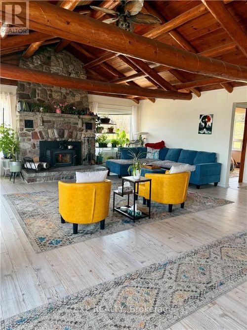 50 Scotts Bluff Rd, Evansville, ON, P0P1E0 | Card Image