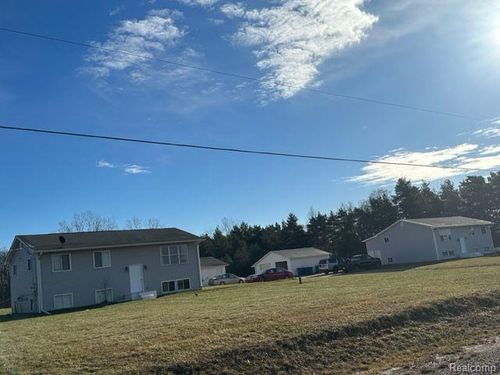 9383 & 9395 Jennings Road, Mundy Township, MI, 48439 | Card Image