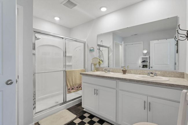 373 St James Gate, House other with 4 bedrooms, 2 bathrooms and null parking in Newark OH | Image 20