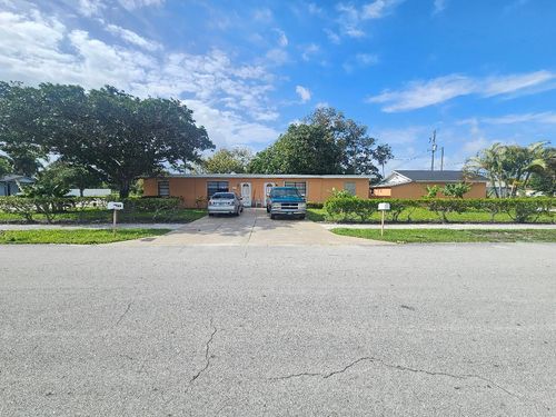 800 Nw 1st Street, Delray Beach, FL, 33444 | Card Image