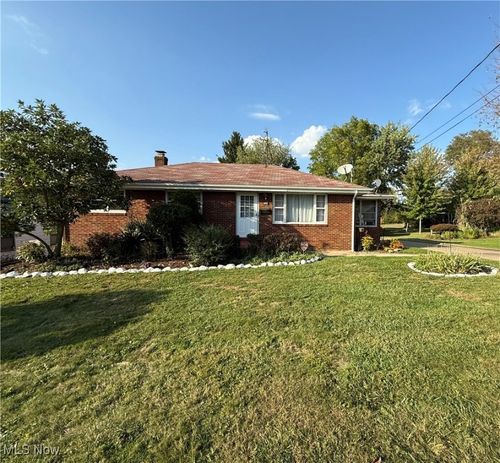 650 Penhale Ave, Campbell, OH, 44405-1512 | Card Image