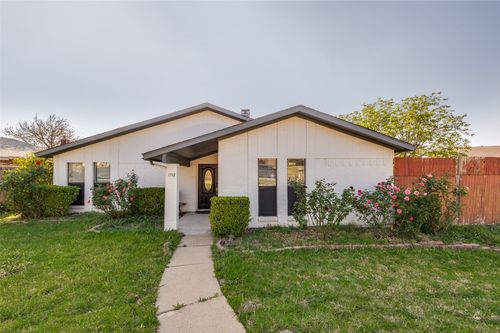 1742 Delaford Dr, Carrollton, TX, 75007-3029 | Card Image