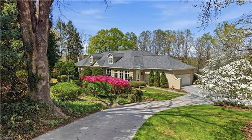 4 Deerwood Ct, Greensboro, NC, 27410-9313 | Card Image