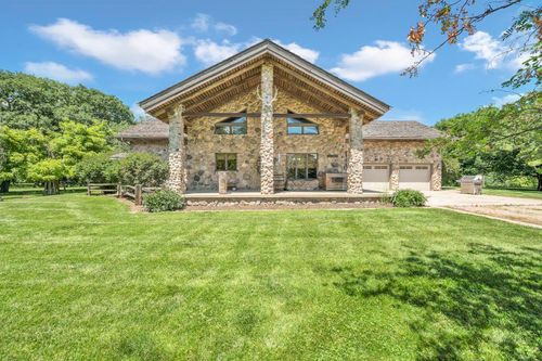 1880 240th Street, Milford, IA, 51351 | Card Image