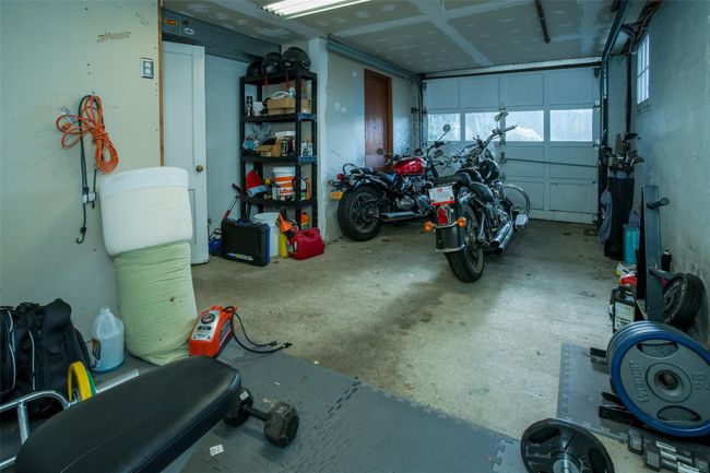 View of garage | Image 23