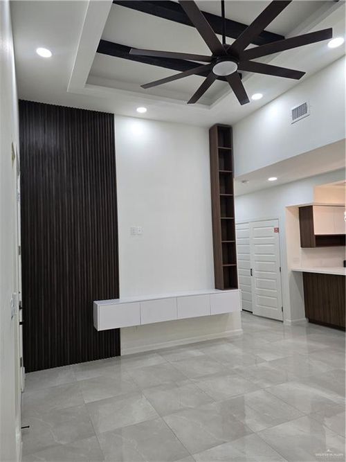 c-5904 Providence Ave, Mcallen, TX, 78504 | Card Image