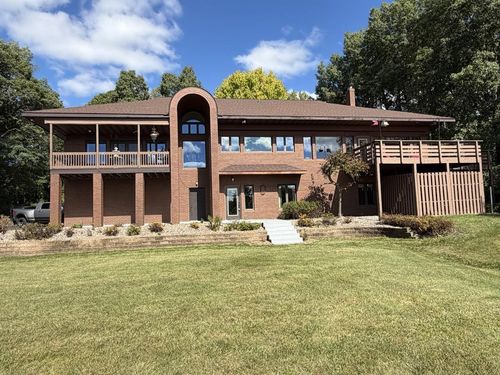 445 E Woodridge Drive, PLEASANT VALLEY, WI, 54701 | Card Image