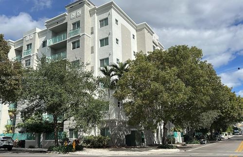 apt-206-6001 Sw 70th St, South Miami, FL, 33143-3421 | Card Image