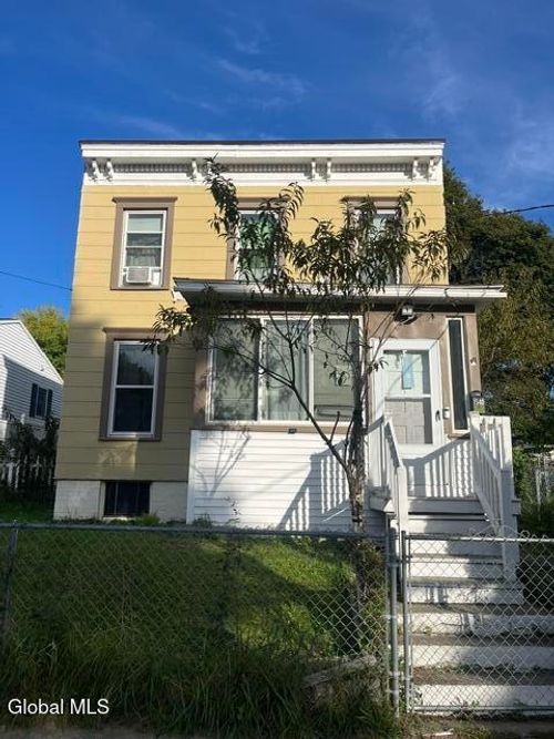 1540 4th St, Rensselaer, NY, 12144-1716 | Card Image