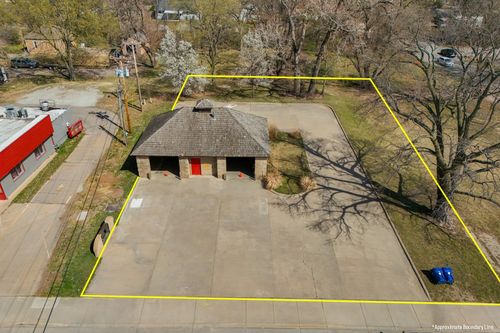 220 N 2nd Ave, Mulvane, KS, 67110-1531 | Card Image