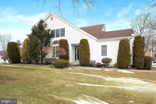 1 Dawson Ln, Monroe Township, NJ, 08831-2660 | Card Image