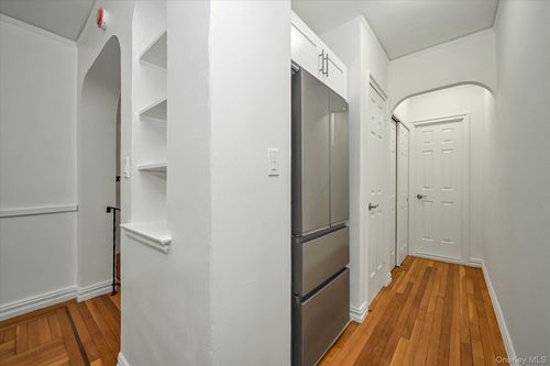 1-e-2685 Creston Ave, Bronx, NY, 10468-3639 | Card Image