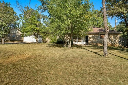 2018 Castle Dr, Clyde, TX, 79510-3421 | Card Image