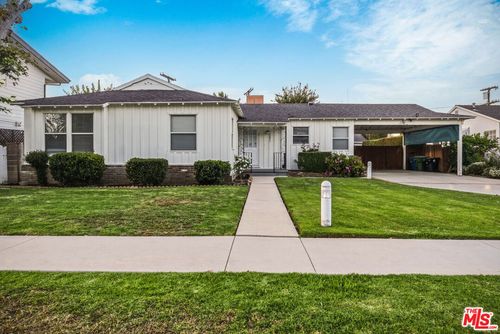 12811 Cumpston St, Valley Village, CA, 91607-1608 | Card Image