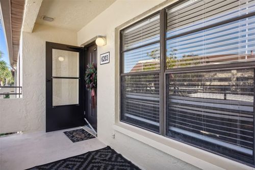 apt-6203-13608 S Village Dr, TAMPA, FL, 33618-8304 | Card Image