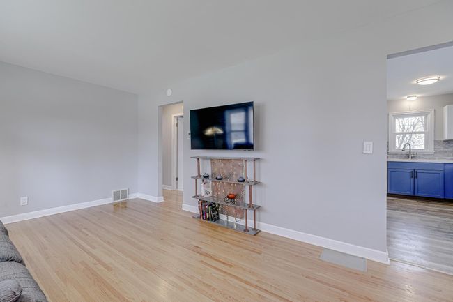 Ample Space for a Media Center | Image 11