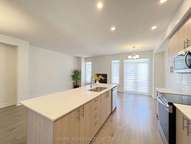629 Rathburn Lane, House attached with 3 bedrooms, 3 bathrooms and 1 parking in Gloucester ON | Image 6