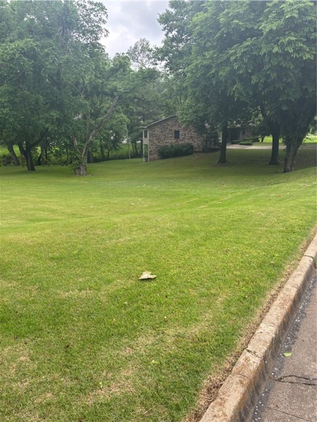 1010 W Sherman Ave, House other with 4 bedrooms, 2 bathrooms and null parking in Harrison AR | Image 4