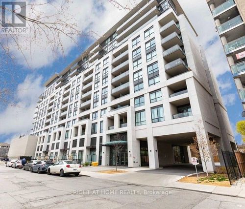 302-8 Trent Avenue, Toronto (East End-Danforth), ON, M6A0C6 | Card Image