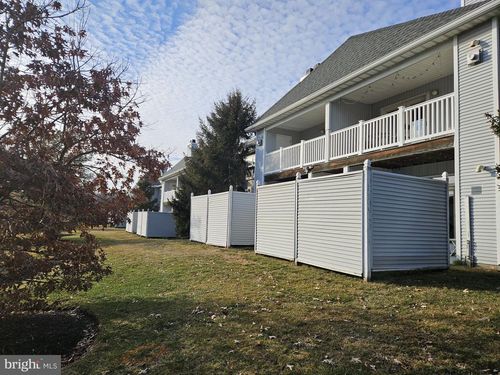 2-2702 Waters Edge Dr, NEWARK, DE, 19702-6363 | Card Image