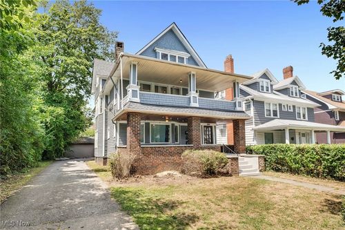 1676 Glenmont Rd, Cleveland Heights, OH, 44118-1419 | Card Image