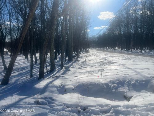 28 Pine Rdg, Bushkill, PA, 18324 | Card Image