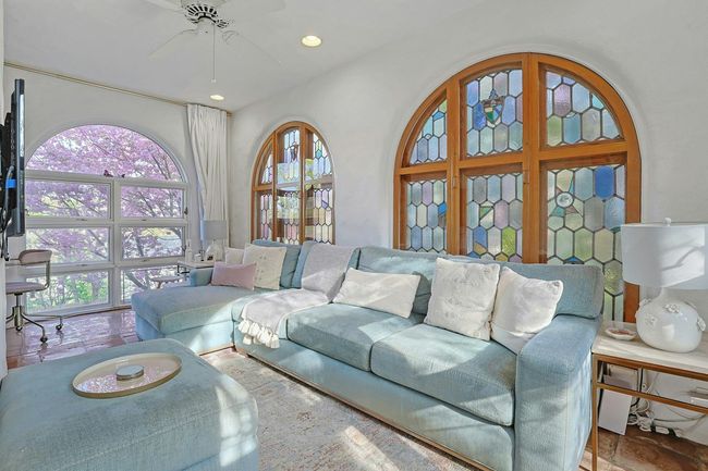 286 Lyncroft Rd, House other with 6 bedrooms, 6 bathrooms and null parking in New Rochelle NY | Image 4