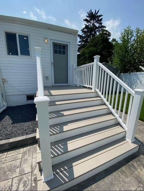 11 Stan Haven Pl, E Northport, NY, 11731-6527 | Card Image