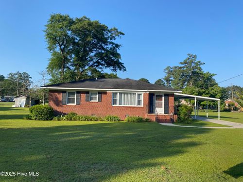 405 Pollock St, Pollocksville, NC, 28573-8814 | Card Image