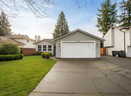 13032 61 Ave, Surrey, BC, V3X2H5 | Card Image