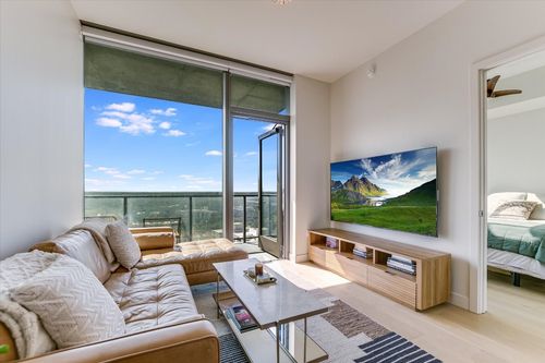 1909-44 East Ave, Austin, TX, 78701 | Card Image