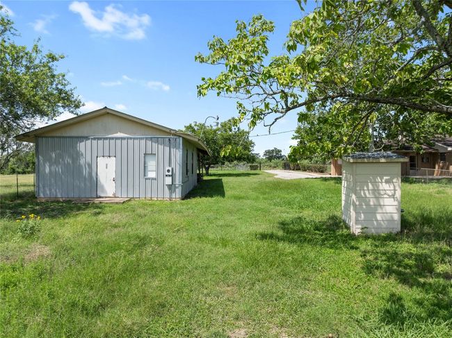 2255 Old Colony Line Rd, House other with 3 bedrooms, 2 bathrooms and 4 parking in Lockhart TX | Image 39