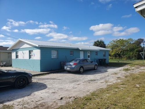 1511 N 16th St, Fort Pierce, FL, 34950-2192 | Card Image